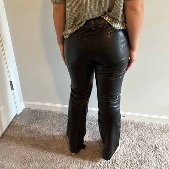 Banana Republic blk leather pants. Front zipper. Bttm left leg torn. 15" across - Picture 4 of 14